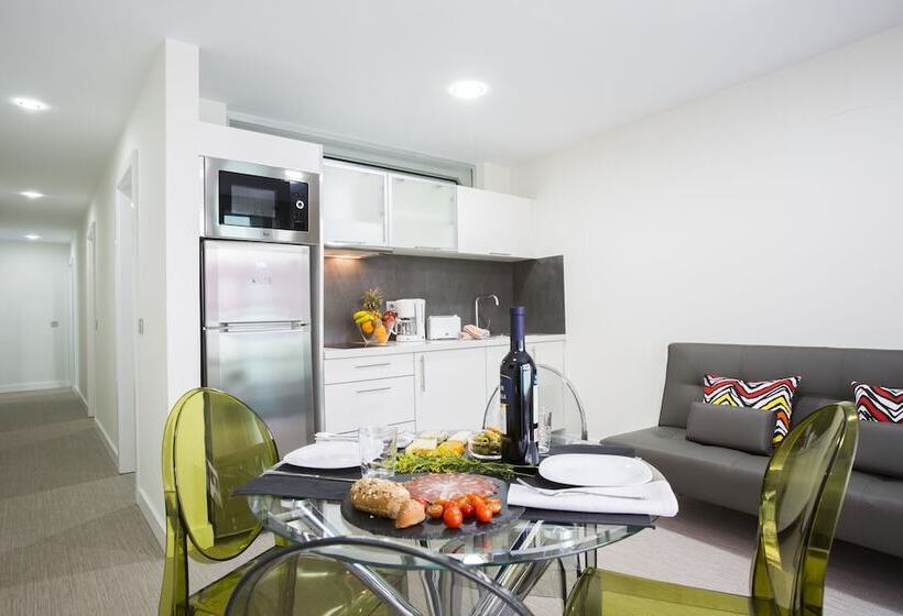 Апартаменты 2 Спальни с Балконом, Valentina Beach