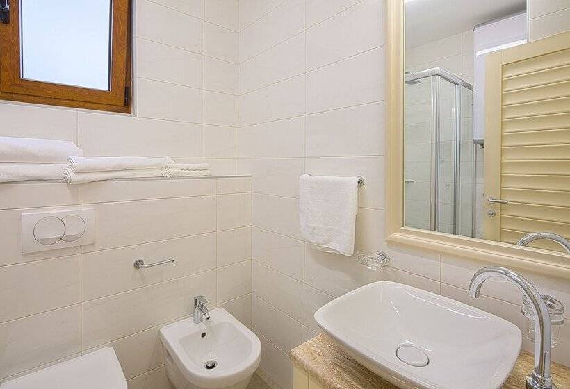 1 Bedroom Deluxe Apartment Sea View, Aparthotel Villa Aria