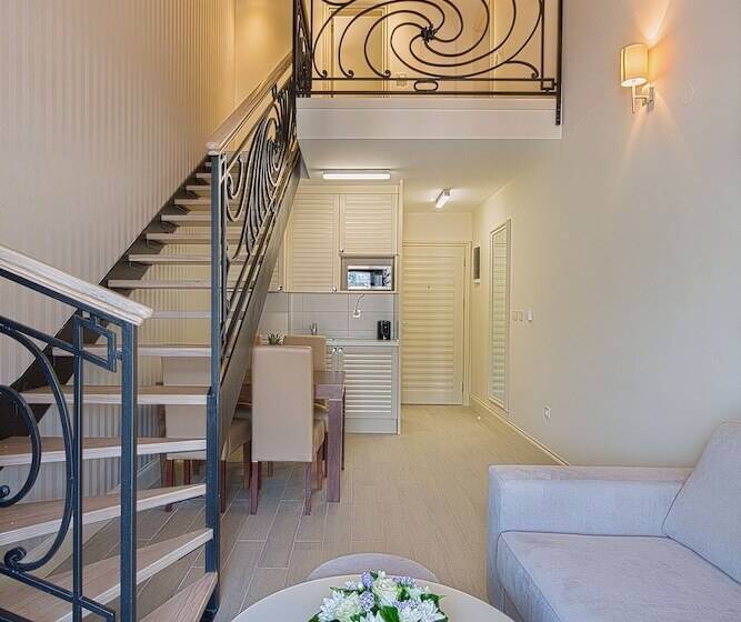 1 Bedroom Deluxe Apartment Sea View, Aparthotel Villa Aria