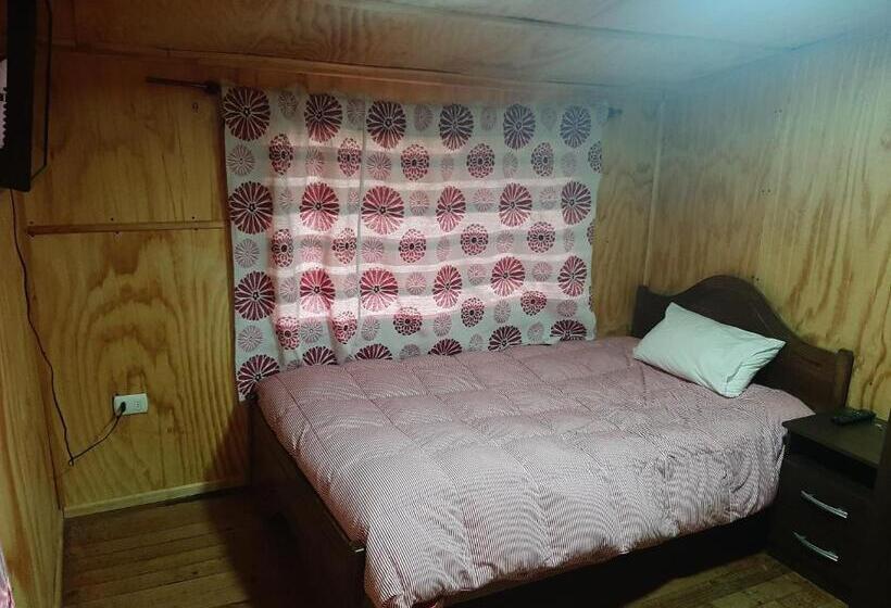 バスルーム共有のシングルスタンダード, Wool & Wood House