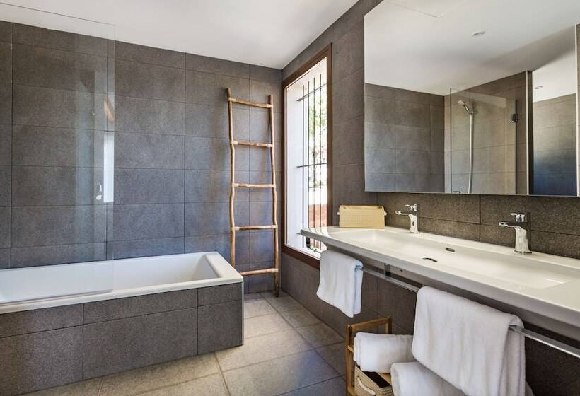 Люкс Повышенной Комфортности, Agroturismo Ses Vistes