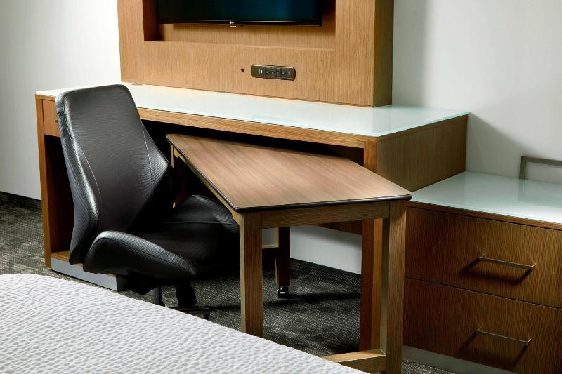 キングサイズベッドのスタンダードルーム, Courtyard By Marriott Charlotte Fort Mill, Sc