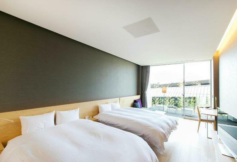 חדר סטנדרט, The Meibia Miyazaki