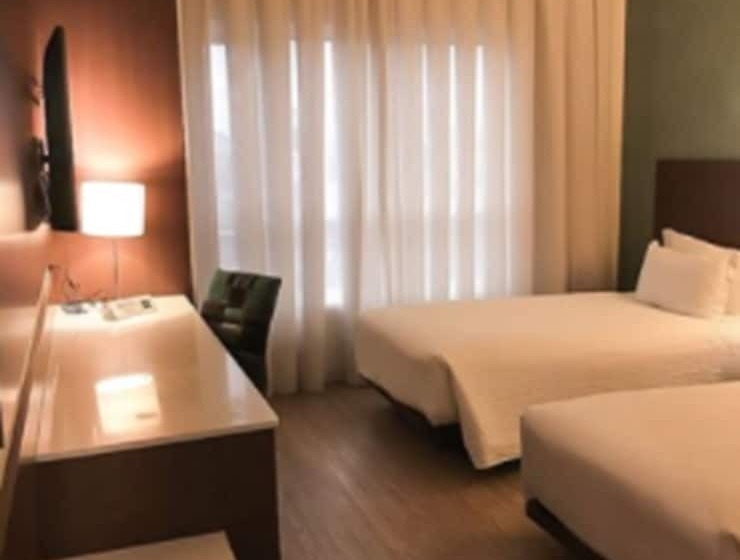 Номер Стандарт Трехместный, Ibis Styles Curitiba Aeroporto