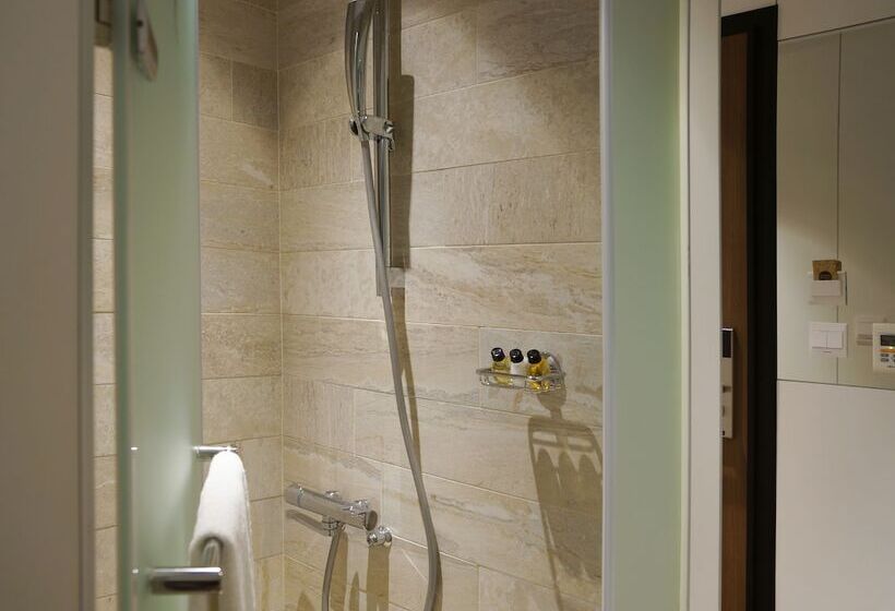 اتاق استاندارد یک نفره, Relax 5