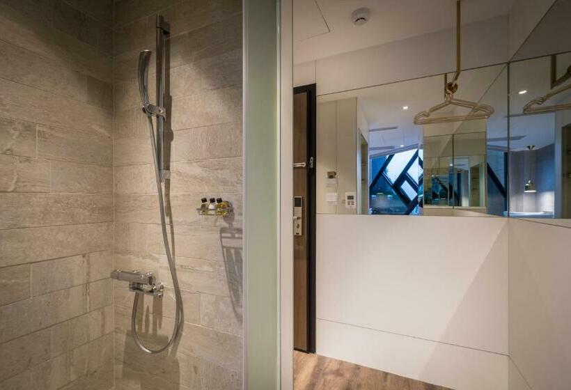 اتاق استاندارد یک نفره, Relax 5