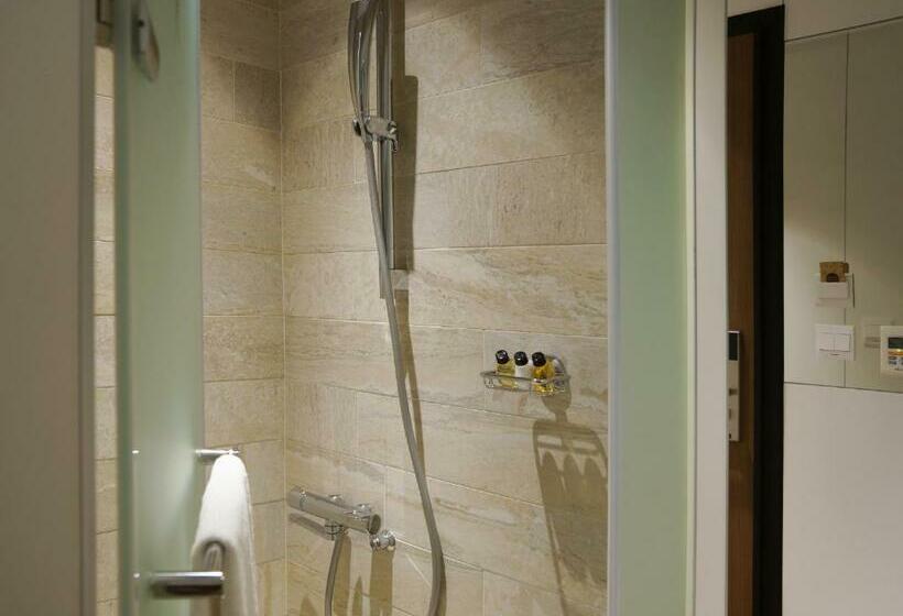 اتاق استاندارد یک نفره, Relax 5