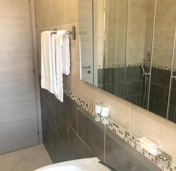 豪华三人间, Residence Turium