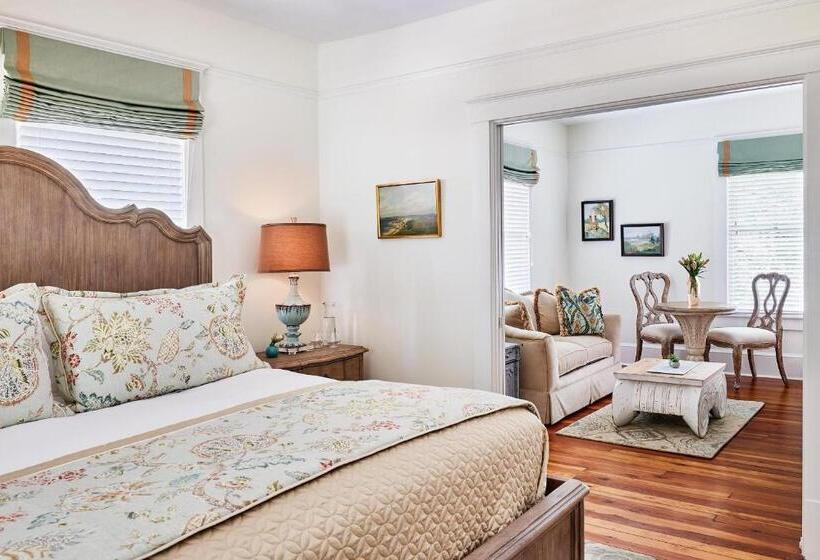 جناح سرير كينج, The Collector Inn    Saint Augustine