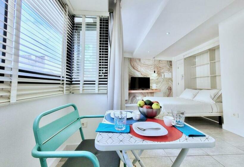 إستوديو ديلوكس, North Coast Apartments