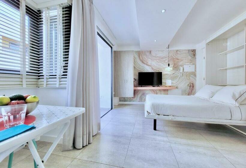 إستوديو ديلوكس, North Coast Apartments