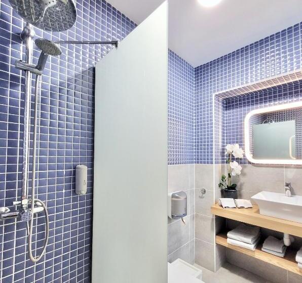 شقة غرفة واحدة مزودة بتراس, North Coast Apartments