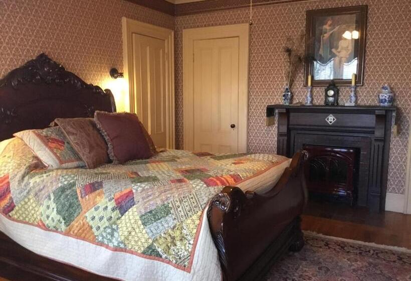 Номер Deluxe, Amherst Inn