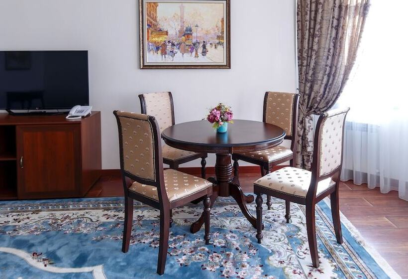 استودیوی استاندارد, Alanda