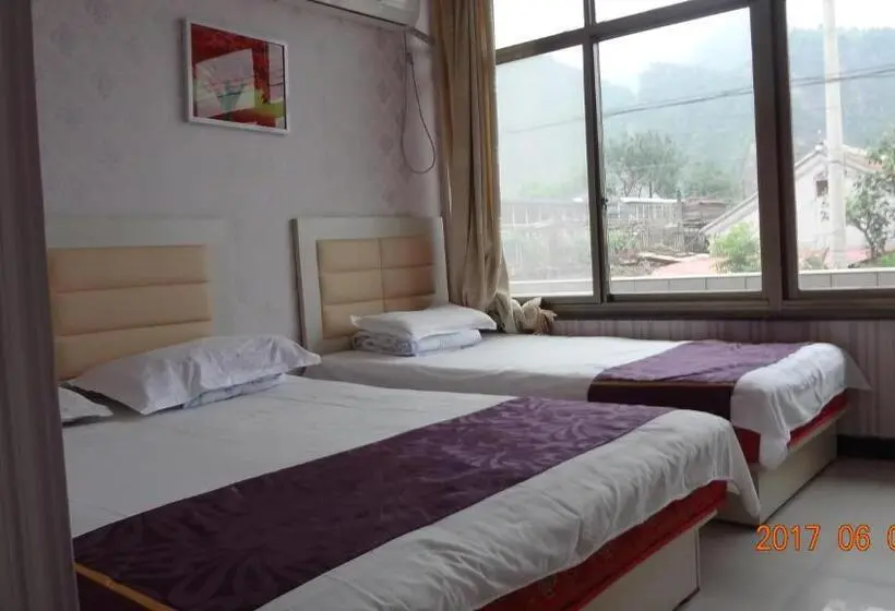 スタンダードトリプルルーム, Huangyaguan Great Wall Li Bo Home