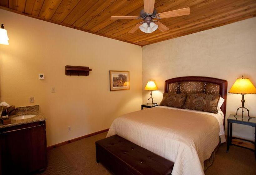 חדר סטנדרט עם מיטת קינג, Joshua Creek Ranch