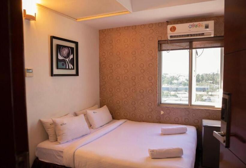 Suite, The Pebble Boutique