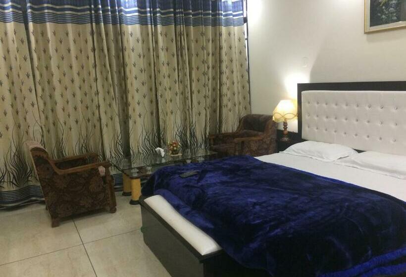 اتاق سوپریور, Platinum Plaza