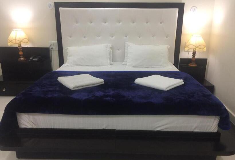 سوییت اجرایی, Platinum Plaza