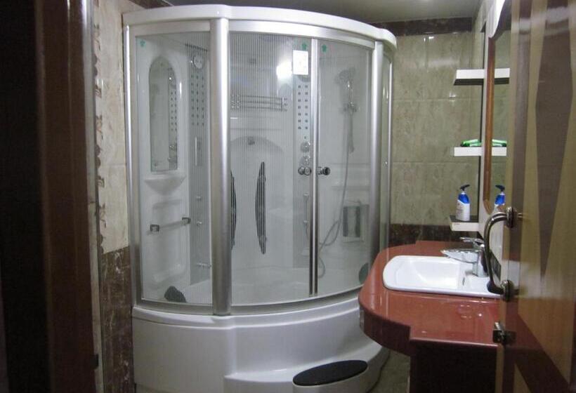 Президентский Люкс, Platinum Plaza