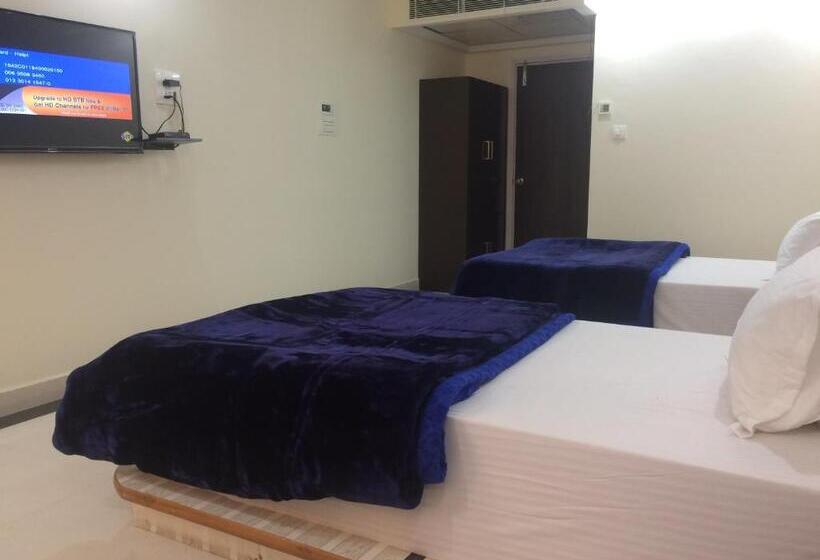 سوییت اجرایی, Platinum Plaza