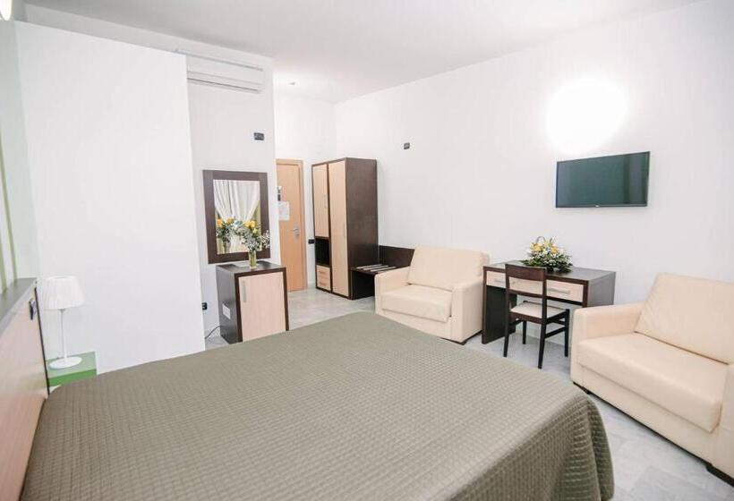 חדר סטנדרט יחיד, Quadrifoglio