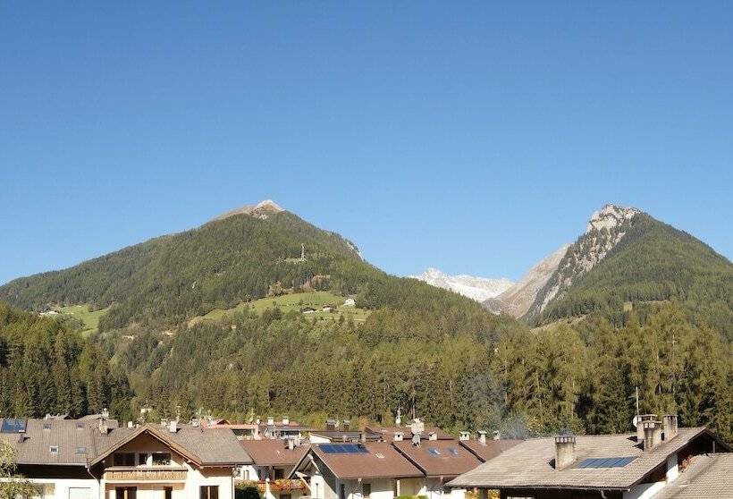 Классический Номер, Schwarzbachhof