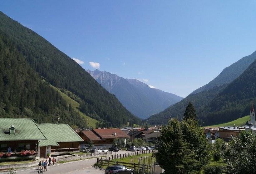 Классический Номер, Schwarzbachhof