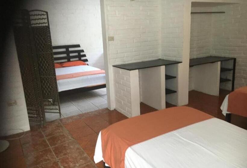 Люкс 2 Спальни, Sundown Beach