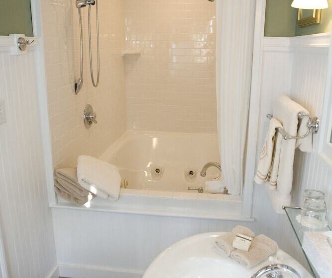 Номер Стандарт, The Belvedere Inn & Restaurant