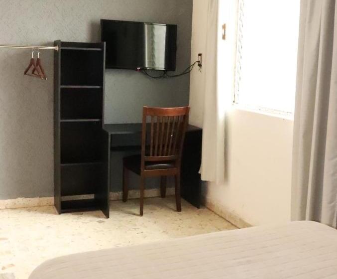 חדר סטנדרט, Tonala