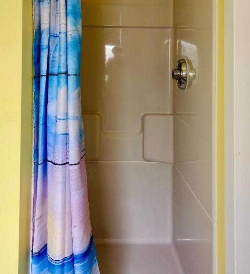 スタンダードルーム, Dock House Inn