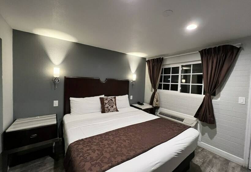 اتاق لوکس, Relax Inn