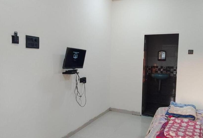 デラックスルーム, Tendulkar Beach Resort