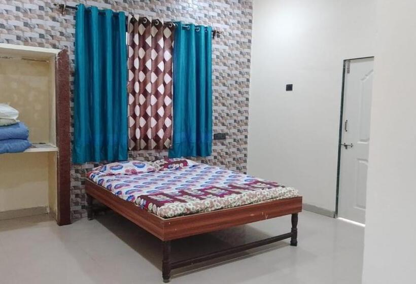 デラックスルーム, Tendulkar Beach Resort