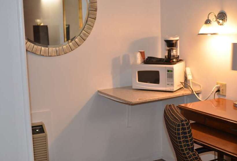 Четырехместный Номер Deluxe, The Oak Motel