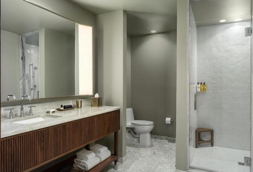 غرفة قياسية سرير ملكى, Thompson Palm Springs, By Hyatt