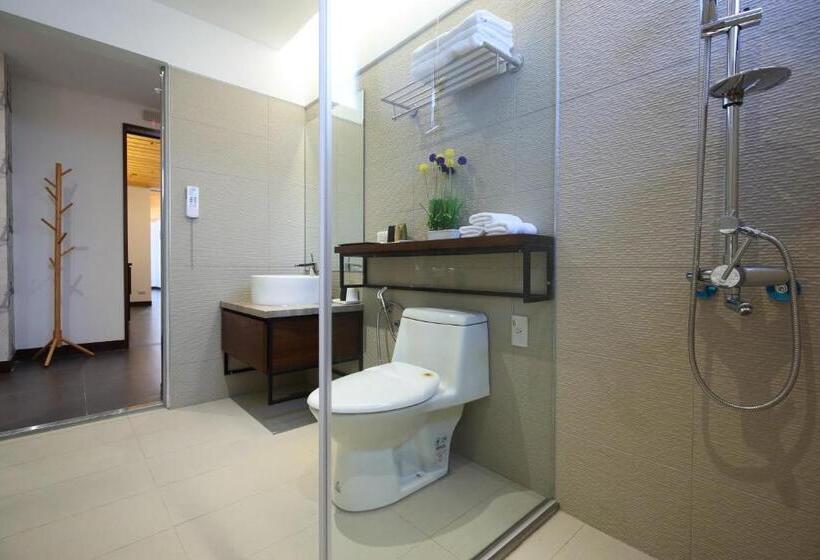 اتاق استاندارد چهارنفره با چشم‌انداز باغ, 193 County Garden Bnb