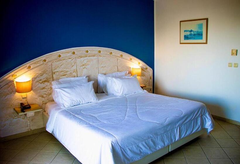 غرفة ديلوكس رباعية, Cap Bon Kelibia Beach Hotel & Spa