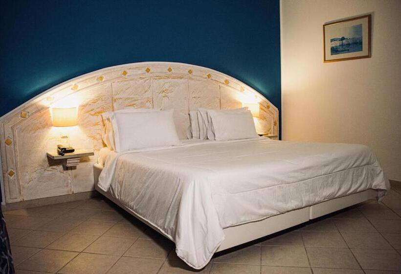 غرفة ديلوكس رباعية, Cap Bon Kelibia Beach Hotel & Spa