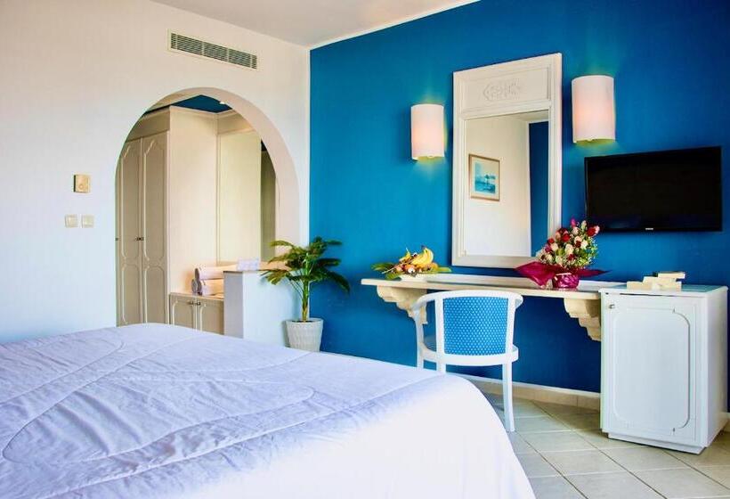 غرفة ديلوكس رباعية, Cap Bon Kelibia Beach Hotel & Spa