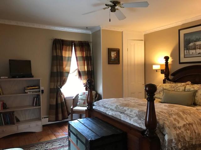 패밀리 스위트, Fallen Tree Farm Bed And Breakfast