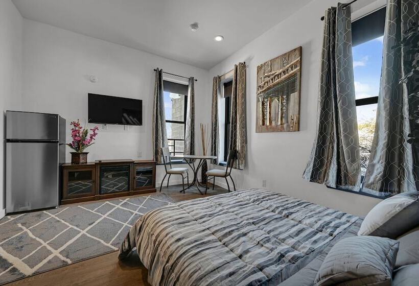 스탠다드 싱글 룸, Beacon