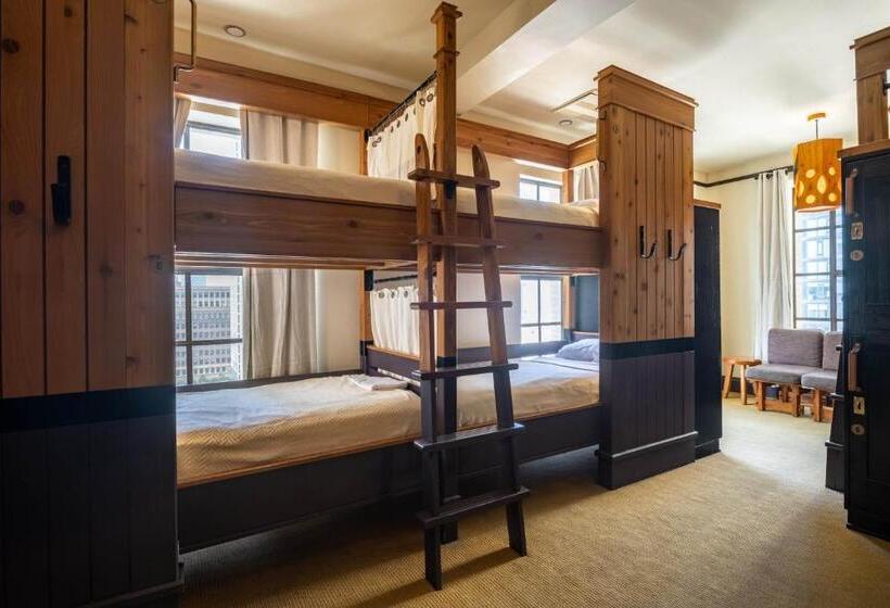 سرير فى غرفة مشتركه, Freehand Los Angeles