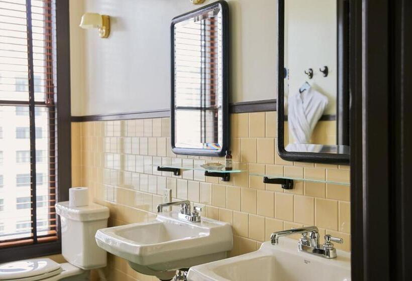 إستوديو قياسى, Freehand Los Angeles