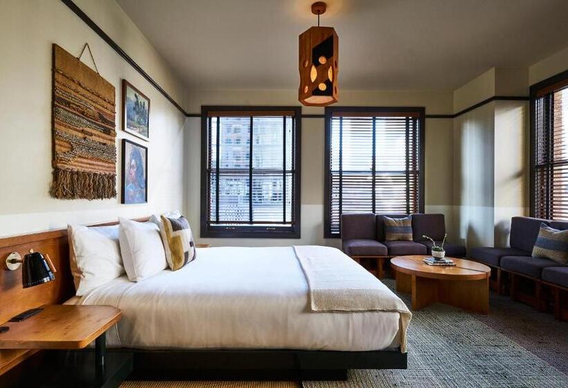 إستوديو قياسى, Freehand Los Angeles