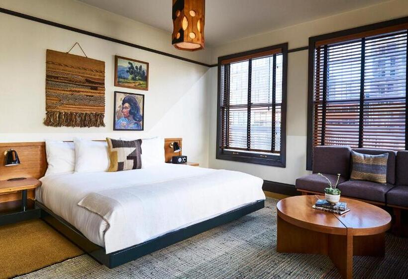 إستوديو قياسى, Freehand Los Angeles