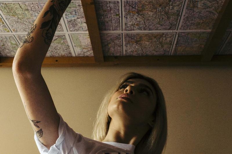 سرير فى غرفة مشتركه, Freehand Los Angeles