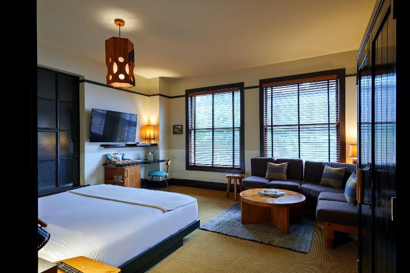 إستوديو ديلوكس, Freehand Los Angeles