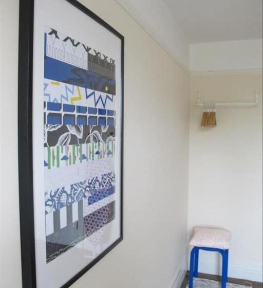 ベーシックルーム, The Jollys